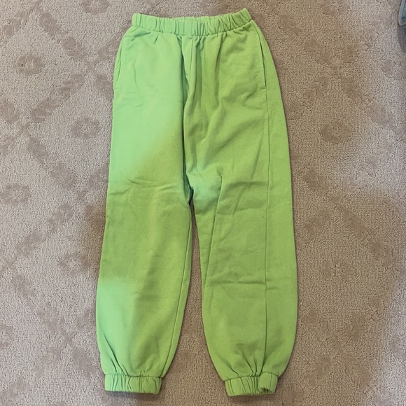 Brandy Melville Like Sweatpants - Picture 2 of 2